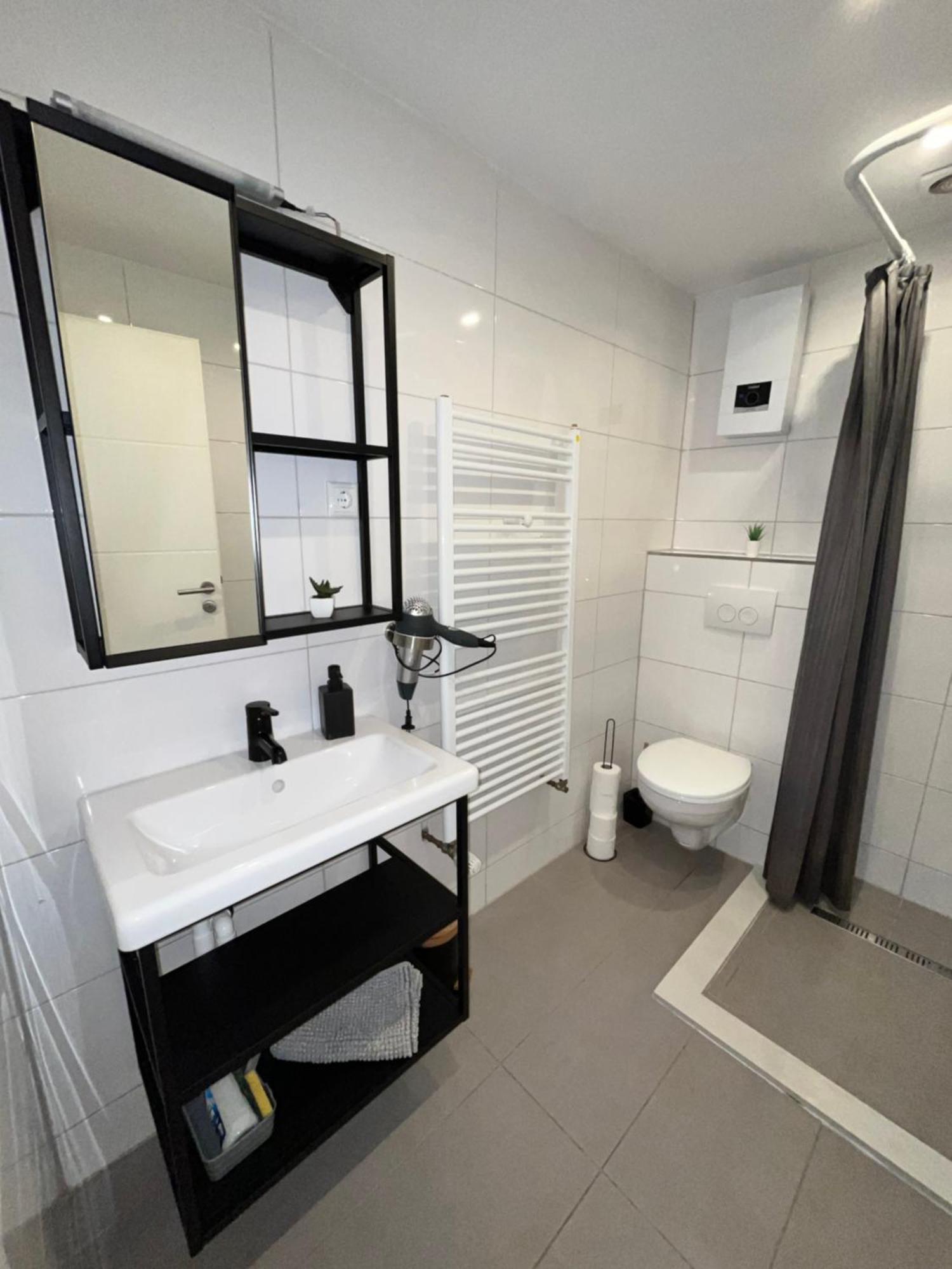 Apartment Central 10B 40Qm Wi-Fi Free Parking Calm Back House Dortmund Ngoại thất bức ảnh